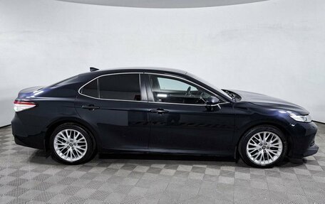 Toyota Camry, 2018 год, 2 299 000 рублей, 5 фотография