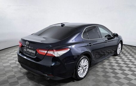 Toyota Camry, 2018 год, 2 299 000 рублей, 6 фотография