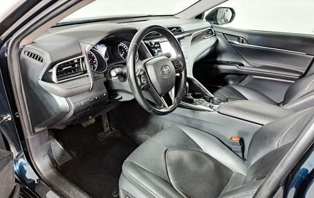 Toyota Camry, 2018 год, 2 299 000 рублей, 20 фотография