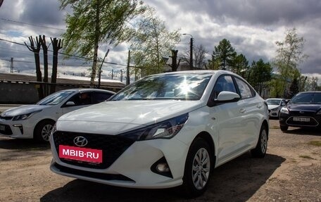 Hyundai Solaris II рестайлинг, 2021 год, 1 370 000 рублей, 3 фотография