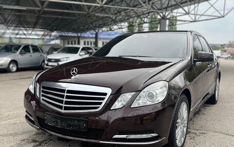Mercedes-Benz E-Класс, 2011 год, 1 700 000 рублей, 1 фотография
