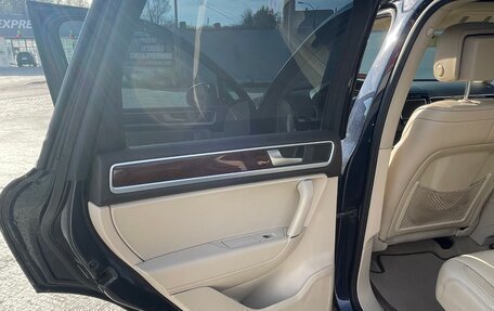 Volkswagen Touareg III, 2012 год, 1 915 000 рублей, 30 фотография