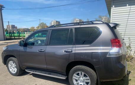 Toyota Land Cruiser Prado 150 рестайлинг 2, 2012 год, 3 040 000 рублей, 2 фотография