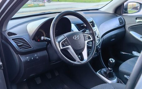 Hyundai Solaris II рестайлинг, 2011 год, 785 000 рублей, 11 фотография