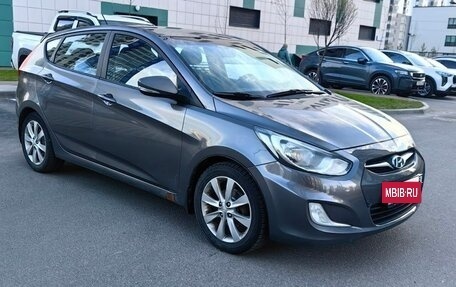 Hyundai Solaris II рестайлинг, 2011 год, 785 000 рублей, 10 фотография