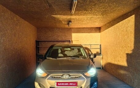 Hyundai Solaris II рестайлинг, 2011 год, 785 000 рублей, 14 фотография
