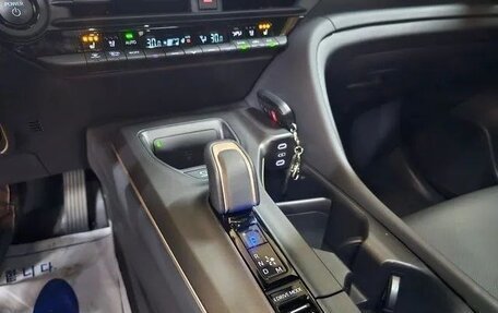 Toyota Crown, 2023 год, 5 350 000 рублей, 11 фотография