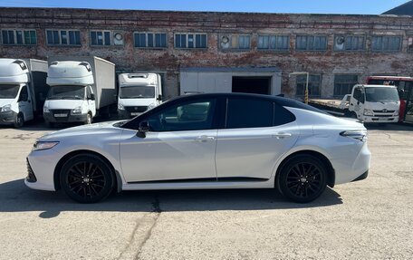 Toyota Camry, 2021 год, 3 890 000 рублей, 8 фотография