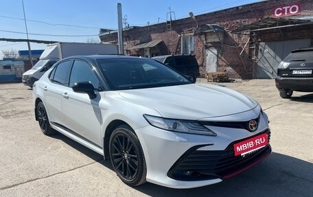 Toyota Camry, 2021 год, 3 890 000 рублей, 3 фотография