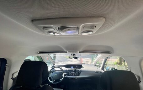 Citroen C4 Picasso II рестайлинг, 2015 год, 1 000 000 рублей, 12 фотография