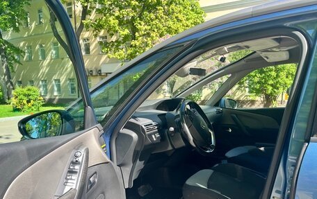 Citroen C4 Picasso II рестайлинг, 2015 год, 1 000 000 рублей, 17 фотография