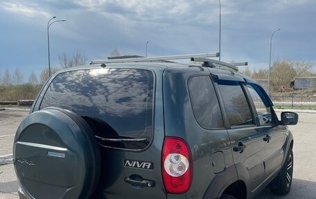 Chevrolet Niva I рестайлинг, 2012 год, 600 000 рублей, 3 фотография