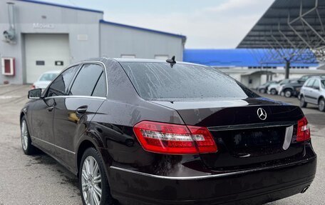 Mercedes-Benz E-Класс, 2011 год, 1 700 000 рублей, 2 фотография