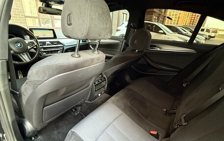 BMW 5 серия, 2018 год, 2 600 000 рублей, 10 фотография