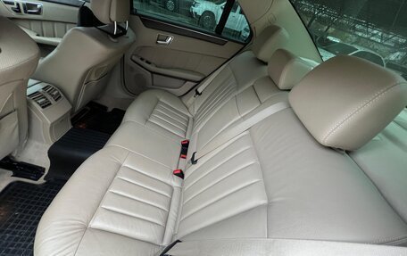 Mercedes-Benz E-Класс, 2011 год, 1 700 000 рублей, 6 фотография