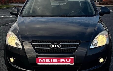 KIA cee'd I рестайлинг, 2009 год, 730 000 рублей, 2 фотография