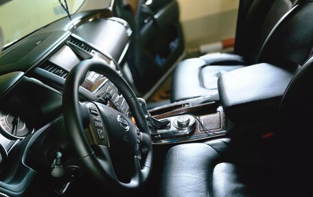 Nissan Patrol, 2011 год, 2 300 000 рублей, 2 фотография