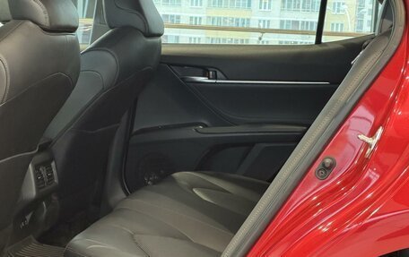Toyota Camry, 2021 год, 3 250 000 рублей, 18 фотография
