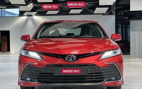 Toyota Camry, 2021 год, 3 250 000 рублей, 2 фотография