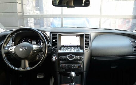 Infiniti FX II, 2012 год, 2 290 000 рублей, 11 фотография