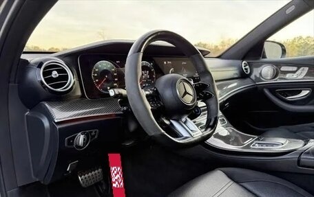 Mercedes-Benz E-Класс AMG, 2022 год, 7 300 000 рублей, 17 фотография