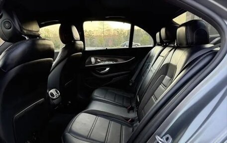 Mercedes-Benz E-Класс AMG, 2022 год, 7 300 000 рублей, 39 фотография