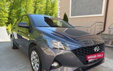 Hyundai Solaris II рестайлинг, 2021 год, 1 629 000 рублей, 2 фотография