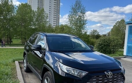 Toyota RAV4, 2020 год, 3 200 000 рублей, 3 фотография