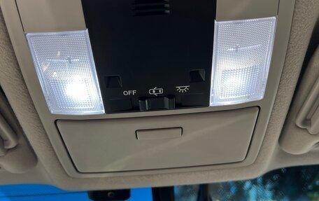 Toyota Land Cruiser Prado 150 рестайлинг 2, 2012 год, 3 600 000 рублей, 15 фотография