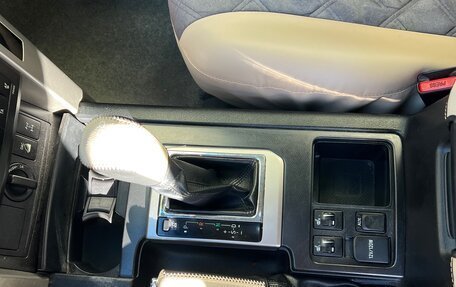 Toyota Land Cruiser Prado 150 рестайлинг 2, 2012 год, 3 600 000 рублей, 17 фотография