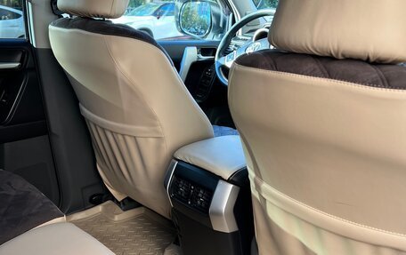 Toyota Land Cruiser Prado 150 рестайлинг 2, 2012 год, 3 600 000 рублей, 30 фотография