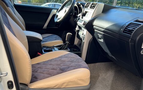 Toyota Land Cruiser Prado 150 рестайлинг 2, 2012 год, 3 600 000 рублей, 32 фотография
