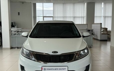 KIA Rio III рестайлинг, 2011 год, 710 000 рублей, 2 фотография