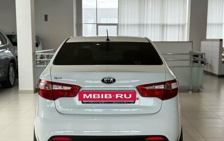 KIA Rio III рестайлинг, 2011 год, 710 000 рублей, 4 фотография
