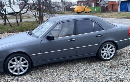 Mercedes-Benz C-Класс, 1994 год, 350 000 рублей, 3 фотография