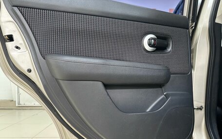 Nissan Tiida, 2010 год, 810 000 рублей, 20 фотография