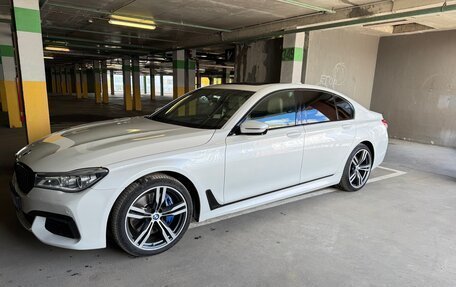 BMW 7 серия, 2017 год, 3 150 000 рублей, 15 фотография