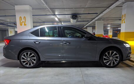 Skoda Octavia IV, 2021 год, 2 700 000 рублей, 2 фотография