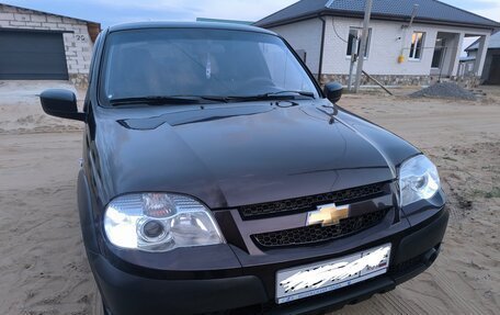 Chevrolet Niva I рестайлинг, 2014 год, 710 000 рублей, 3 фотография