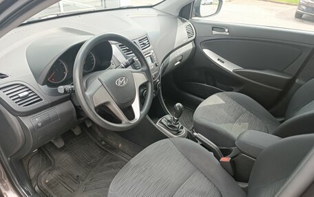 Hyundai Solaris II рестайлинг, 2016 год, 836 000 рублей, 13 фотография