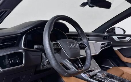 Audi RS 6, 2022 год, 14 905 000 рублей, 9 фотография