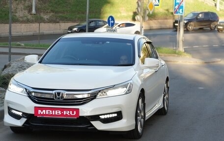 Honda Accord IX рестайлинг, 2017 год, 2 690 000 рублей, 3 фотография