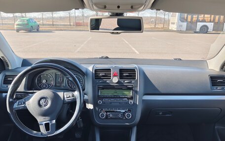 Volkswagen Jetta VI, 2009 год, 650 000 рублей, 11 фотография