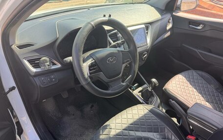 Hyundai Solaris II рестайлинг, 2019 год, 1 327 000 рублей, 5 фотография