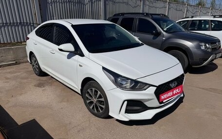 Hyundai Solaris II рестайлинг, 2019 год, 1 327 000 рублей, 4 фотография