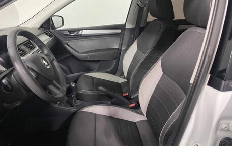 Skoda Rapid I, 2018 год, 1 025 000 рублей, 16 фотография