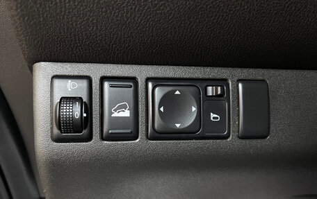 Nissan Pathfinder, 2013 год, 1 945 000 рублей, 20 фотография