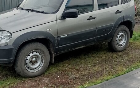Chevrolet Niva I рестайлинг, 2015 год, 480 000 рублей, 2 фотография