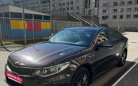 KIA Optima IV, 2019 год, 1 800 000 рублей, 3 фотография