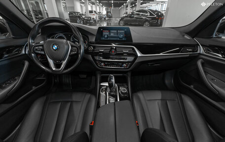 BMW 5 серия, 2019 год, 2 840 000 рублей, 9 фотография